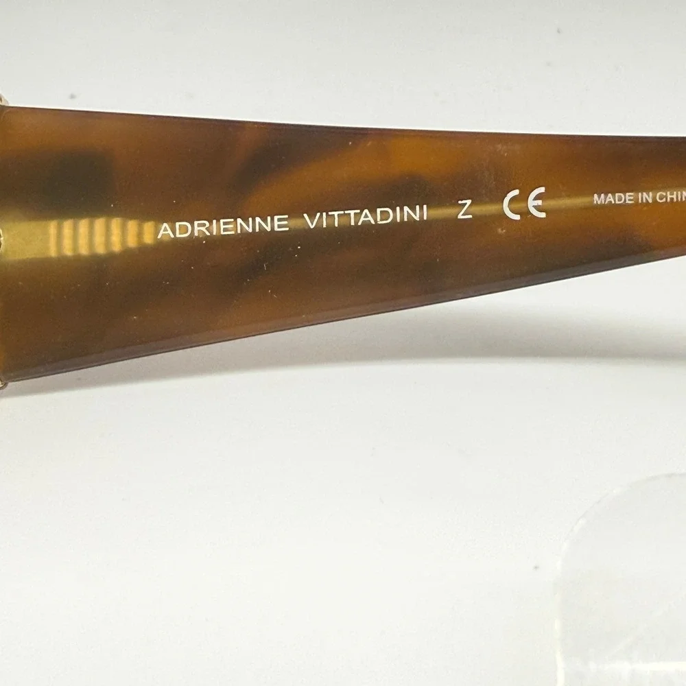 Adrienne Vittadini AV 5054S Tortoise Shell Rectangular Sunglasses Gold Chain 56m